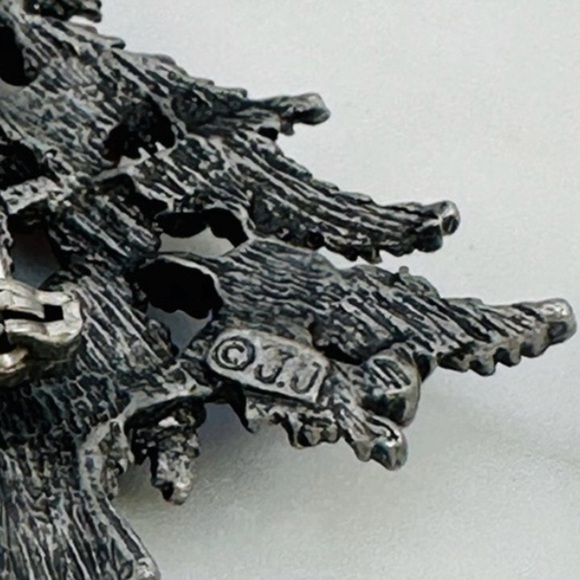 Vintage JJ Jonette Christmas Tree Brooch Pin with Colorful Gems and Star Topper - Picture 11 of 11